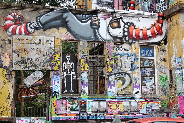 Rote Flora 2014 Graffiti links