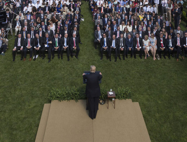 Trump Paris Agreement 1 6 2017 Rose Garden Foto The White House